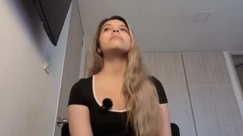 andreau 19 online show from February 5, 1:25 pm