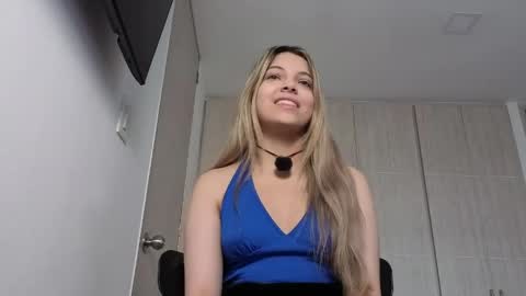 andreau 19 online show from April 8, 2:53 pm