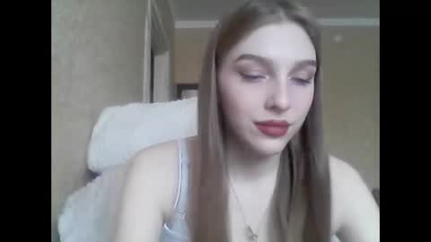 AndreaxHoney online show from February 24, 6:27 am