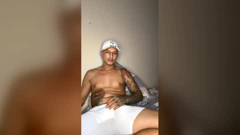andreexcobar38 online show from June 2, 12:23 am