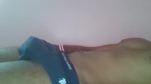 Snapshot of andres01_ chatting on October 16, 5:51 am andres01_ online show from October 16, 5:51 am