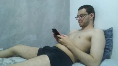 andres129494 online show from April 11, 2:38 am