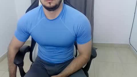 Snapshot of andres180950734 chatting on September 25, 11:17 am andres180950734 online show from September 25, 11:17 am