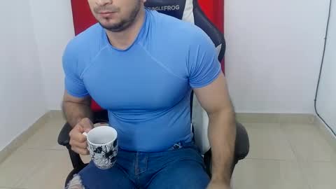 Snapshot of andres180950734 chatting on September 11, 12:06 pm andres180950734 online show from September 11, 12:06 pm