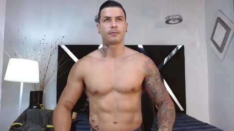 Snapshot of andres_clark chatting on March 5, 6:45 pm insta andres clark online show from March 5, 6:45 pm