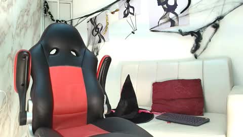 andres_stud online show from October 21, 5:12 am