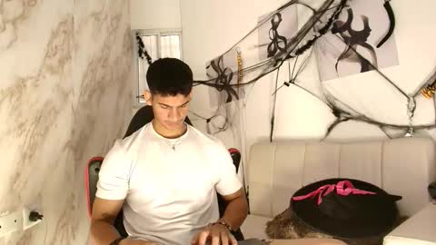 ANDRES  online show from October 24, 1:01 pm