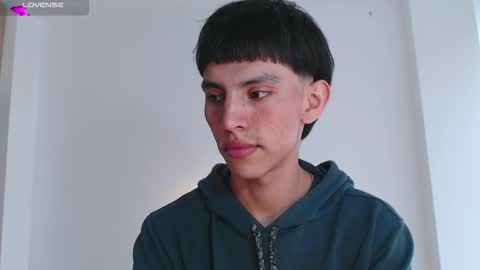 Andrew Courtz online show from December 19, 7:42 pm