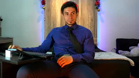 Andrew online show from December 18, 5:47 am