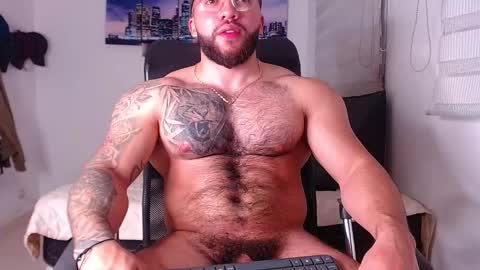 Snapshot of andrew_holden__ chatting on October 3, 1:04 am andrew_holden__ online show from October 3, 1:04 am