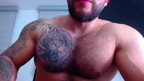 Snapshot of andrew_holden__ chatting on February 15, 2:37 am andrew_holden__ online show from February 15, 2:37 am