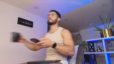 ANDREW WEST online show from February 7, 11:41 pm