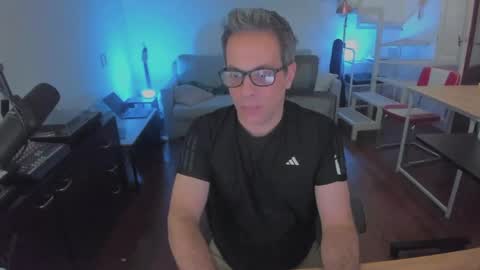 Andrew online show from April 4, 1:23 am