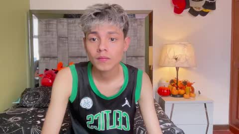 Andy online show from October 27, 5:02 pm