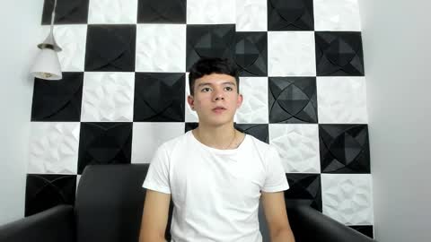 andyfame11 online show from December 1, 7:12 pm