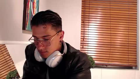Snapshot of andyjoy_ chatting on September 23, 11:37 am Andy Joy online show from September 23, 11:37 am