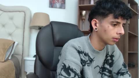 andyxibrat online show from April 8, 11:57 am