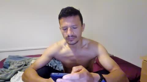 andyy0104 online show from March 26, 5:46 am