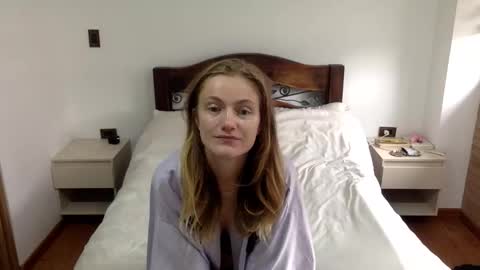 andyzuzka online show from September 18, 1:48 pm