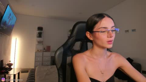      online show from February 1, 3:25 am