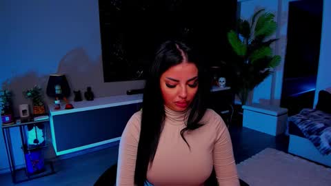 Anne online show from February 19, 6:40 pm