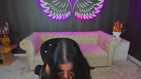 Snapshot of anemariejolie chatting on September 24, 4:03 pm Anne online show from September 24, 4:03 pm