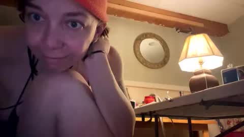 aneoakley online show from November 10, 9:45 am