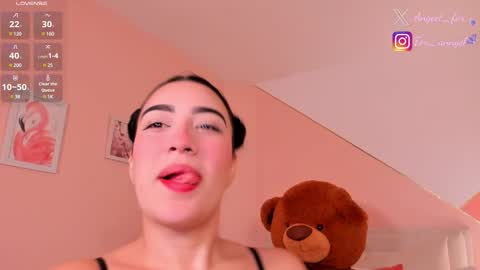 Snapshot of angeel_fox chatting on February 9, 4:18 pm Angel online show from February 9, 4:18 pm