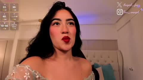 Snapshot of angeel_fox chatting on February 20, 5:30 pm Angel online show from February 20, 5:30 pm
