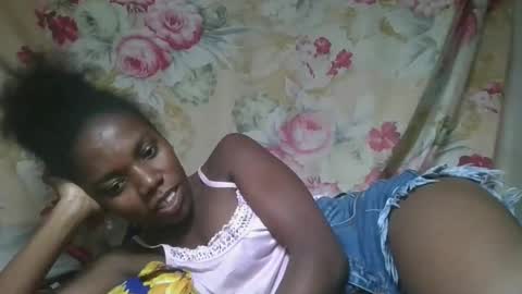 angeeliine online show from April 16, 12:33 am