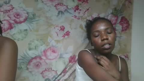 angeeliine online show from March 23, 2:33 pm