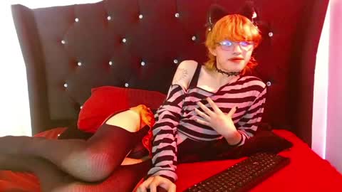 Angel  online show from April 10, 2:11 pm