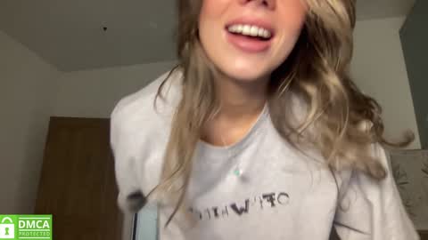 Snapshot of angel_from_sky chatting on September 25, 11:50 am Greetings Jess online show from September 25, 11:50 am
