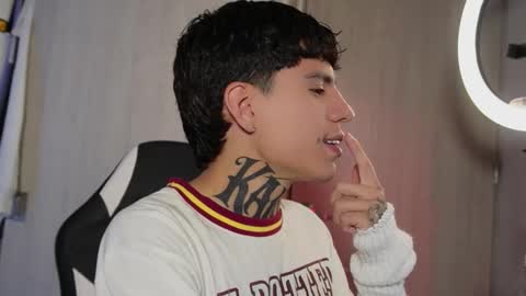 angel_luna0 online show from June 7, 6:40 am