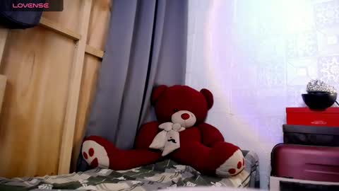 Angel Sapphire online show from February 25, 9:48 pm