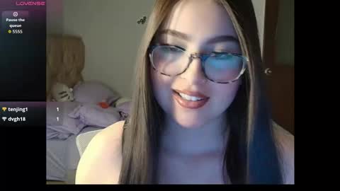 Sweet Angel  online show from March 16, 1:31 am