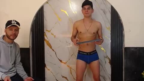 angel_villareal_ online show from February 27, 5:33 am