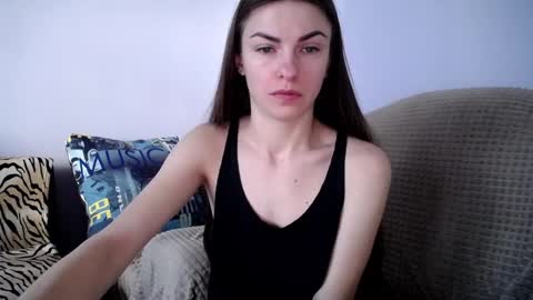 Snapshot of angel_zoe77 chatting on January 30, 8:32 am Zoe online show from January 30, 8:32 am