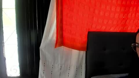 angela_nix online show from October 30, 3:56 pm