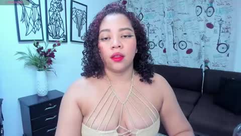 Snapshot of angelacoffee chatting on February 26, 3:35 am Angela online show from February 26, 3:35 am