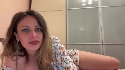 Snapshot of angelalexiss chatting on September 21, 5:06 pm AngelAlexiss online show from September 21, 5:06 pm