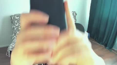 glow online show from October 23, 11:01 am