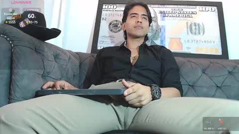 Snapshot of angelbianchi chatting on December 12, 10:52 pm Angel Bianchi online show from December 12, 10:52 pm