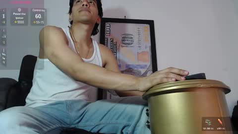 Snapshot of angelbianchi chatting on January 4, 6:19 pm Angel Bianchi online show from January 4, 6:19 pm
