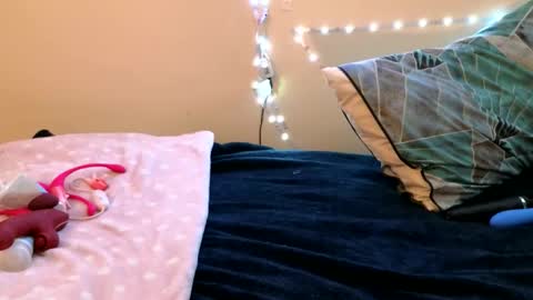 Angelbigguns online show from February 5, 5:11 am