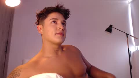 Angel online show from October 6, 8:15 pm