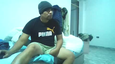 Snapshot of angeldavid90 chatting on October 11, 3:11 am angeldavid90 online show from October 11, 3:11 am