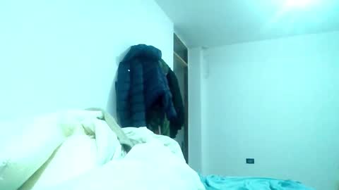 Snapshot of angeldavid90 chatting on October 6, 4:19 am angeldavid90 online show from October 6, 4:19 am