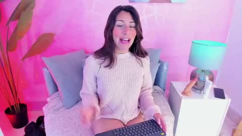 Snapshot of angeli_cute chatting on September 30, 8:19 pm angeli_cute online show from September 30, 8:19 pm