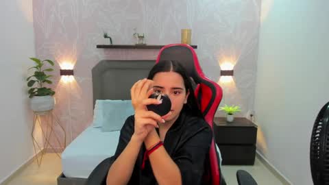 Snapshot of angelica_dymond chatting on March 1, 12:12 pm A N G E L I C A online show from March 1, 12:12 pm